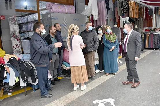 Başkan Beyoğlu esnafı dinledi 