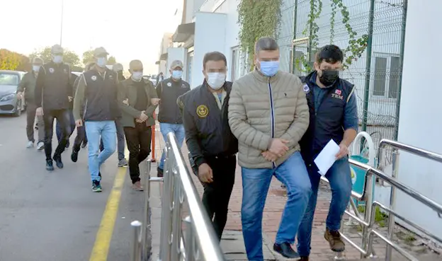 Adana ve Bingöl'de FETÖ operasyonu: 8 gözaltı