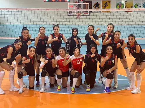 Voleybolda coştu