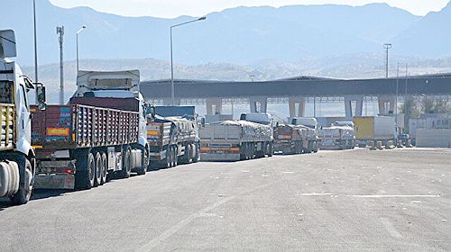 Habur'da geçiş rekora ulaştı