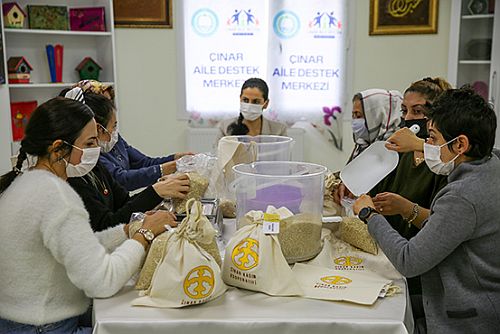 Ünlü şefler tanıtacak