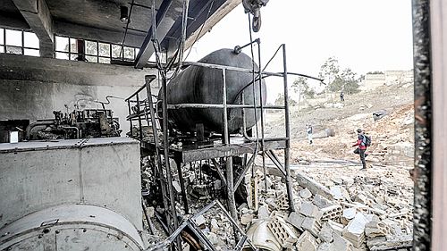 Rusya İdlib'de 300 binden fazla sivili susuz bıraktı