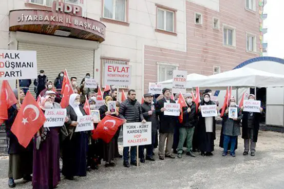 Yunanistan'da oğlu kaçırıldı!