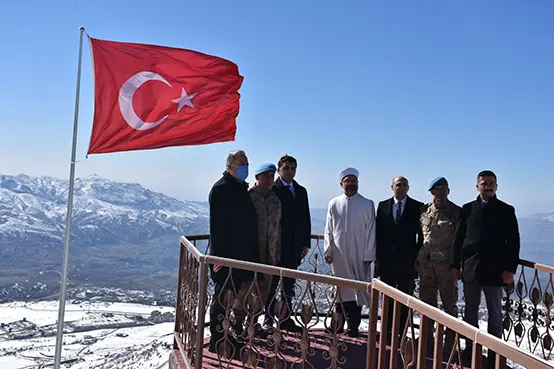 Erbaş namaz dağı üssünde