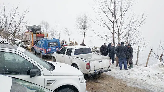 Evde çıkan yangında 2 kardeş öldü