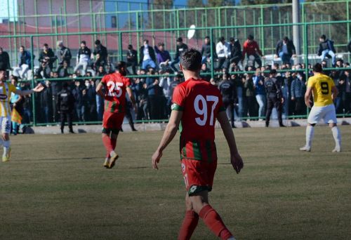 Efsane, sonucu merakla beklenen maçı kaybetti