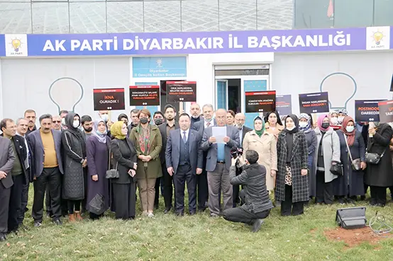 Demokrasiye fiili darbeydi