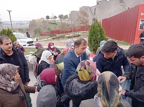 Kandil simiti dağıtıldı