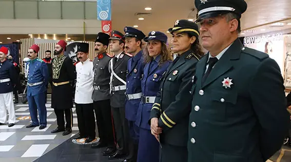 Dünden bugüne polis kıyafeti!