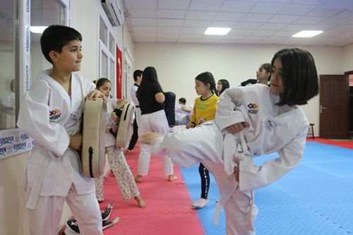 Şanlıurfa’da çocuklar ara tatili sporla değerlendiriyor   