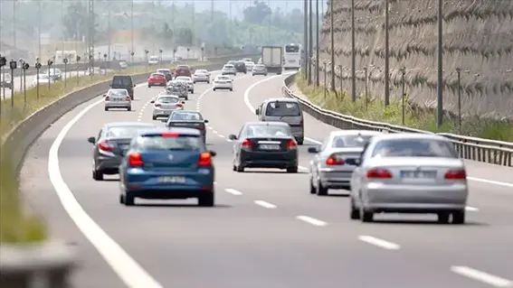 2020'de trafiğe kayıtlı motorlu kara taşıtları sayısı yüzde 4,4 arttı