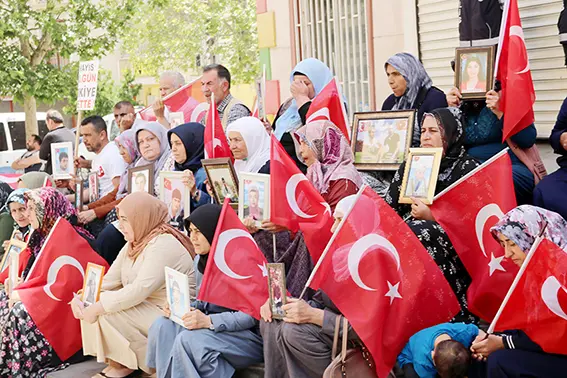 Diyarbakır anneleri evlat nöbetini kararlılıkla sürdürüyor