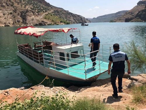 Dicle Barajındaki içme suyunu kirleten fosil yakıtlı tekneler mühürlendi 