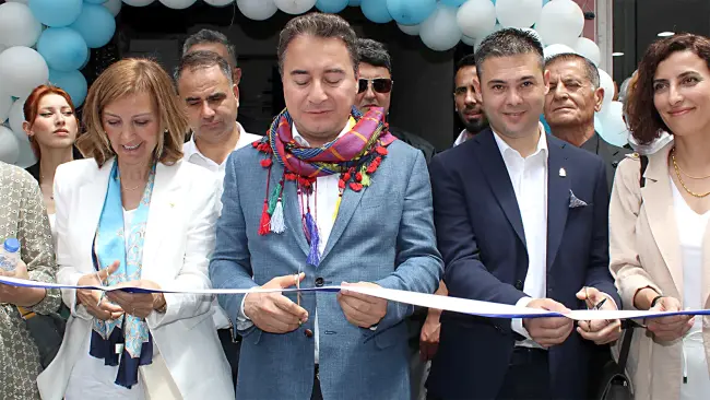 Ali Babacan: Bunlar yapamıyor, seçim yakın