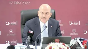 Bakan Soylu: İstanbul'un 10 ilçesinde göçmenlerin ikamet izni kapandı