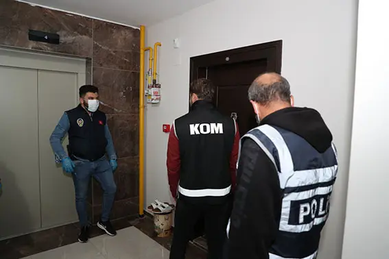 Siirt ve 3 ilde tefeci operasyon 30 gözaltı