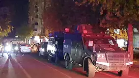 Kadını polis ikna etti!