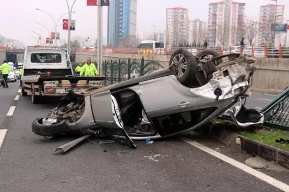 Yollar can pazarı gibi