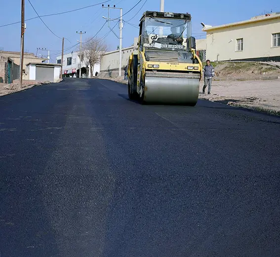 Bağıvar’a sıcak asfalt