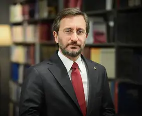 Fahrettin Altun: Yeni medyayı güvenli hale getirmek lüks değil, mecburiyettir