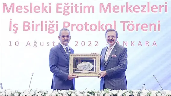 MEB ile TOBB arasında Mesleki Eğitim Merkezleri İş Birliği Protokolü imzalandı