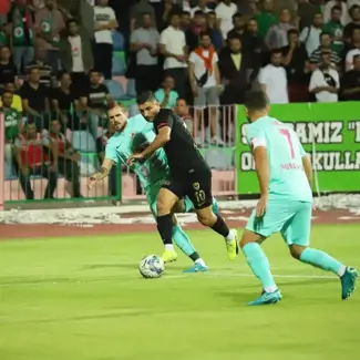 Amedspor fırsat tepti