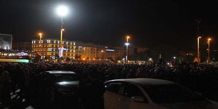 İsrail'in Gazze'deki hastaneye saldırısı Kayseri'de protesto edildi