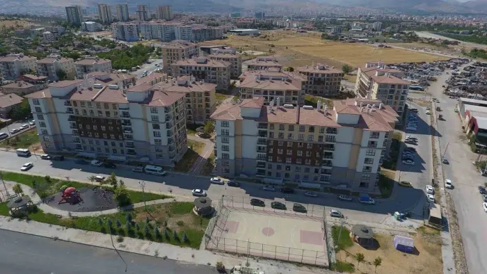 Malatya'da kentsel dönüşümle inşa edilen konutlarda yaşam başladı