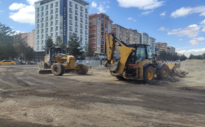 89 kişinin hayatını kaybettiği cadde trafiğe açılıyor