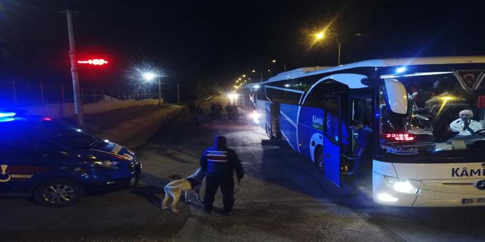 Afyonkarahisar'da göçmen kaçakçılığı iddiasıyla yakalanan şüpheli tutuklandı