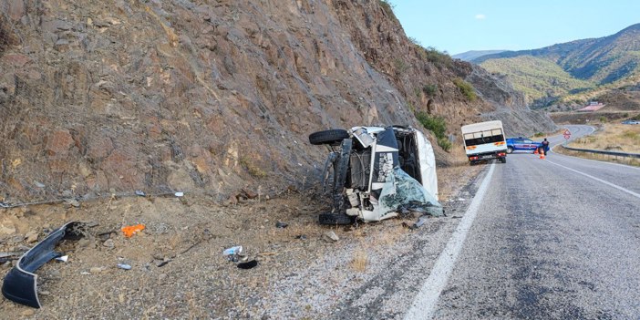 Çorum'da minibüs devrildi