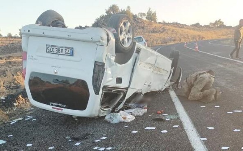  Terhis olan oğullarını almaya giden aile kaza yaptı: 2 ölü, 3 yaralı