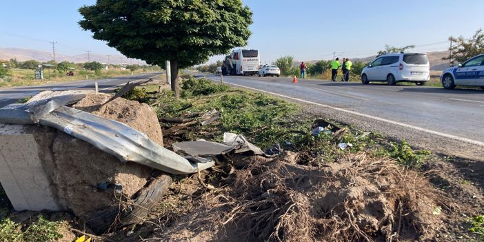 Kayseri'de refüje çarpan yolcu otobüsündeki 15 kişi yaralandı