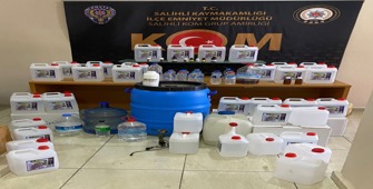 Manisa'da 6 bin 643 litre kaçak içki ele geçirildi