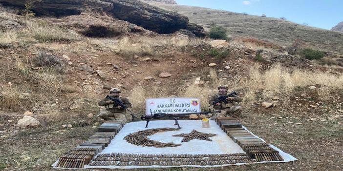 Hakkari'de terör operasyonunda silah ve mühimmat ele geçirildi