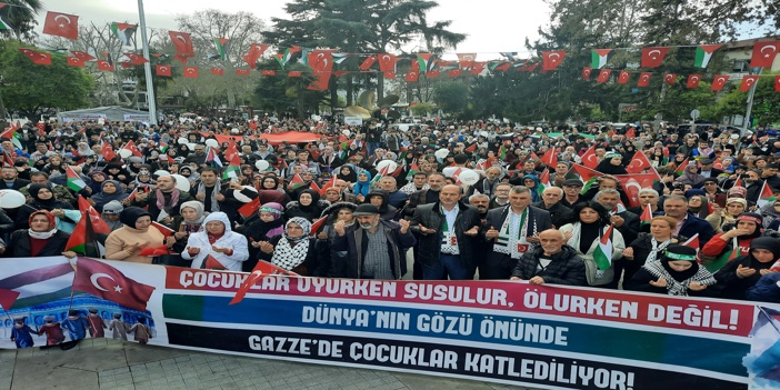 Gölcük'te Filistin'e destek yürüyüşü düzenlendi