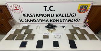 Kastamonu'da uyuşturucu operasyonunda yakalanan 3 zanlı tutuklandı