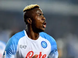 Napoli'nin Nijeryalı oyuncusu Victor Osimhen, yılın Afrikalı futbolcusu seçildi