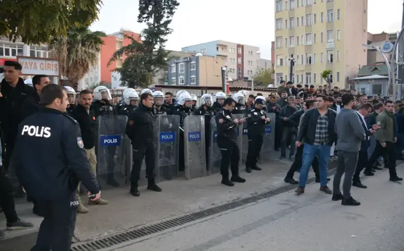 Silopi’de bir kişi Kur'an-ı Kerim'i yırttığı gerekçesiyle gözaltına alındı