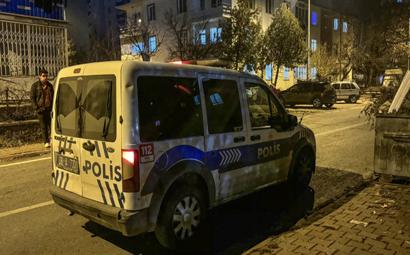 (Video) Boşanma aşamasındaki eşini kuru sıkı tabanca ile yaraladı