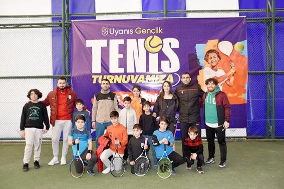 Tenis turnuvası başladı