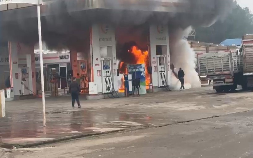 Akaryakıt istasyonunda korkutan yangın