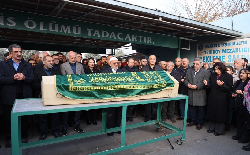 Baba Demirtaş son yolculuğuna uğurlandı