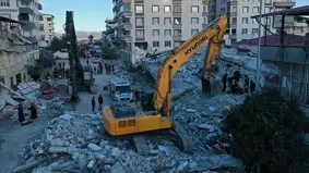 AFAD, uydu takibiyle deprem bölgesindeki iş makinelerine yol gösteriyor