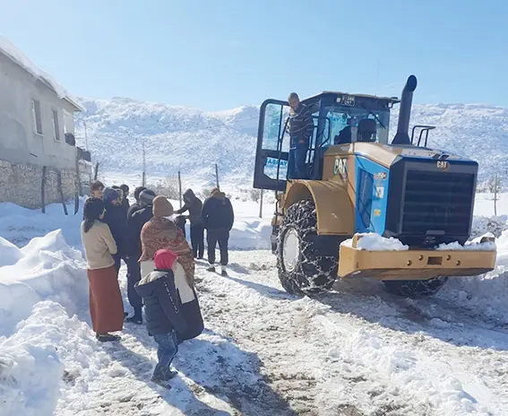 Karda mahsur kalmışlardı!