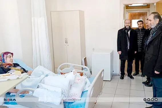 HÜDA PAR'ın yaralı depremzedelere ziyaretleri sürüyor