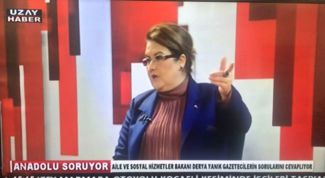 ‘Başörtü meselesi ellerinde patladı’