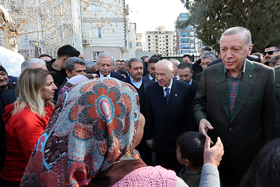 Erdoğan: 139 bin binadaki 458 bin bağımsız bölüm yıkık, acil yıkılacak ve ağır hasarlı