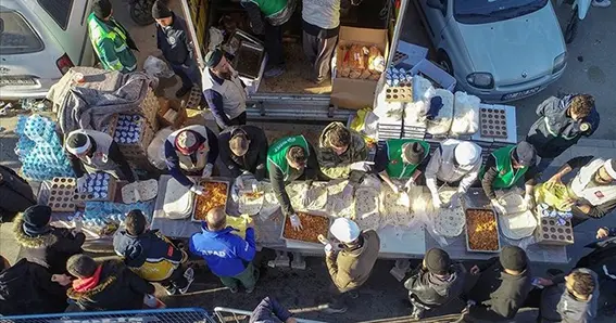 İşçi, işveren ve memur konfederasyonlarından depremzedelere yardım eli