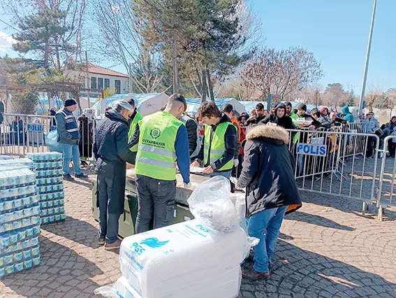 Üç öğün yemek!